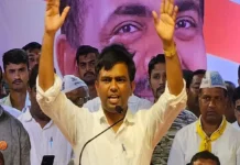 Nitesh Karale Master: राष्ट्रवादी शरद पवार पक्षाकडून नितेश कराळे मास्तर यांची ६ वर्षांसाठी हकालपट्टी! Nitesh Karale Master: राष्ट्रवादी शरद पवार पक्षाकडून नितेश कराळे मास्तर यांची ६ वर्षांसाठी हकालपट्टी!