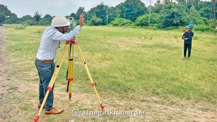Rajapur Jamda Project Land Acquisition News: राजापुरातील जामदा प्रकल्पाच्या भू-संपादनाला वेग; ७५ हेक्टरची मोजणी पूर्ण, विरोध मावळला Rajapur Jamda Project Land Acquisition News: राजापुरातील जामदा प्रकल्पाच्या भू-संपादनाला वेग; ७५ हेक्टरची मोजणी पूर्ण, विरोध मावळला