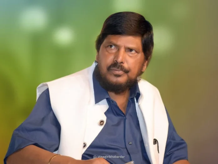 Ramdas Athawale On Rahul Gandhi: '२०२९ ला मोदींसोबत क्रिकेट खेळून राहुल गांधींची विकेट घेणार'; रामदास आठवले यांची राहुल गांधींवर तुफान फटकेबाजी