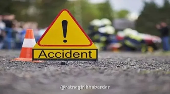 Ratnagiri Hit and Run Case: शिरगाव गडगेवाडीत पादचाऱ्याला भरधाव गाडीची धडक; ५२ वर्षीय व्यक्ती गंभीर जखमी, चालक वाहनासह पसार Ratnagiri Hit and Run Case: शिरगाव गडगेवाडीत पादचाऱ्याला भरधाव गाडीची धडक; ५२ वर्षीय व्यक्ती गंभीर जखमी, चालक वाहनासह पसार