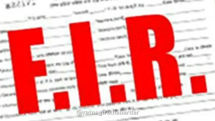 Ratnagiri Illegal Tanker Parking Case: लाला कॉम्प्लेक्स ते कर्ला रस्त्यावर टँकर उभा केल्याप्रकरणी चालकावर गुन्हा दाखल Ratnagiri Illegal Tanker Parking Case: लाला कॉम्प्लेक्स ते कर्ला रस्त्यावर टँकर उभा केल्याप्रकरणी चालकावर गुन्हा दाखल