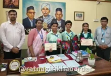 Ratnagiri Patwardhan High School Achievement: रोटरी क्लबच्या ‘कचऱ्यातून कलाकृती’ स्पर्धेत पटवर्धन हायस्कूलच्या विद्यार्थ्यांची उल्लेखनीय कामगिरी; कोकणात द्वितीय क्रमांक पटकावला Ratnagiri Patwardhan High School Achievement: रोटरी क्लबच्या 'कचऱ्यातून कलाकृती' स्पर्धेत पटवर्धन हायस्कूलच्या विद्यार्थ्यांची उल्लेखनीय कामगिरी; कोकणात द्वितीय क्रमांक पटकावला