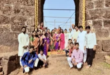Ratnagiri Ratnadurg Fort Celebration: किल्ले रत्नदुर्गावर दसरा गडपूजन आणि शस्त्रपूजन सोहळा उत्साहात संपन्न Ratnagiri Ratnadurg Fort Celebration: किल्ले रत्नदुर्गावर दसरा गडपूजन आणि शस्त्रपूजन सोहळा उत्साहात संपन्न