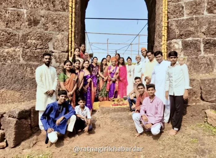 Ratnagiri Ratnadurg Fort Celebration: किल्ले रत्नदुर्गावर दसरा गडपूजन आणि शस्त्रपूजन सोहळा उत्साहात संपन्न