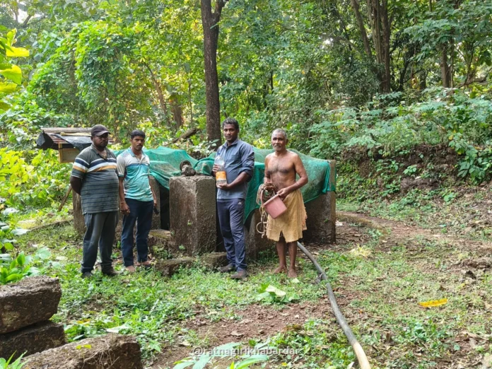 Ratnagiri Water Conservation: नाचणे सुपलवाडीत पाणीटंचाईवर मात करण्यासाठी ग्रामस्थांचा मोठा पुढाकार; वाहते पाणी पाईपलाईनद्वारे विहिरीत साठवण्याचा निर्णय Ratnagiri Water Conservation: नाचणे सुपलवाडीत पाणीटंचाईवर मात करण्यासाठी ग्रामस्थांचा मोठा पुढाकार; वाहते पाणी पाईपलाईनद्वारे विहिरीत साठवण्याचा निर्णय