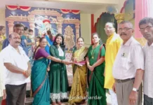Ratnagiri Women Honour: रत्नागिरीत शिवसेना उद्धव बाळासाहेब ठाकरे पक्षाच्या वतीने शिक्षकेतर महिलांचा विशेष सत्कार सोहळा संपन्न Ratnagiri Women Honour: रत्नागिरीत शिवसेना उद्धव बाळासाहेब ठाकरे पक्षाच्या वतीने शिक्षकेतर महिलांचा विशेष सत्कार सोहळा संपन्न