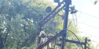 Sakharpa Low Voltage Problem: साखरप्यात विजेच्या कमी दाबाची समस्या मार्गी; ६३ KVA ऐवजी १०० KVA चा नवीन ट्रान्सफॉर्मर बसवला