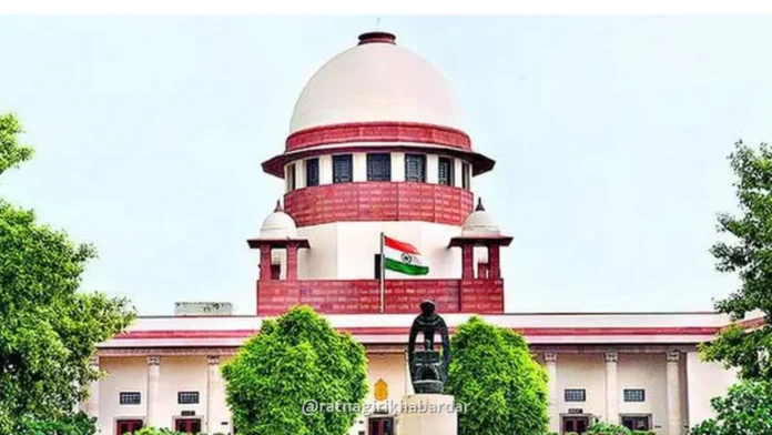 Supreme Court Firecracker Ban Hearing: "फटाके फोडण्यात धार्मिक काय?"; धार्मिक भावना आणि आरोग्यामध्ये हवा समतोल - सर्वोच्च न्यायालय Supreme Court Firecracker Ban Hearing: "फटाके फोडण्यात धार्मिक काय?"; धार्मिक भावना आणि आरोग्यामध्ये हवा समतोल - सर्वोच्च न्यायालय