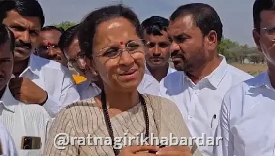 Supriya Sule Farmer Relief Statement: "शेतकऱ्यांना ५ हजारांची मदत म्हणजे गरिबांची चेष्टा; सरसकट कर्जमाफी द्या" — खासदार सुप्रिया सुळे Supriya Sule Farmer Relief Statement: "शेतकऱ्यांना ५ हजारांची मदत म्हणजे गरिबांची चेष्टा; सरसकट कर्जमाफी द्या" — खासदार सुप्रिया सुळे