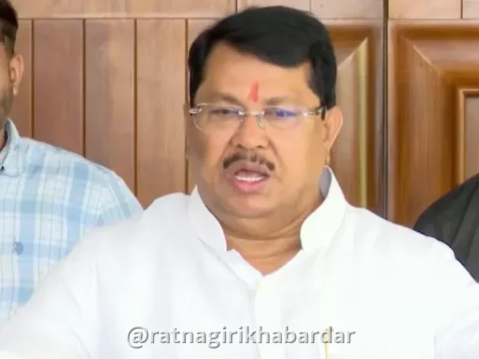 Vijay Wadettiwar on ST Bus Scrap Purchase: एसटी महामंडळाच्या सुट्या भागांच्या खरेदीत मोठा भ्रष्टाचार; बाजारभावापेक्षा ३० टक्के अधिक दराने खरेदी केल्याचा विजय वडेट्टीवारांचा गंभीर आरोप